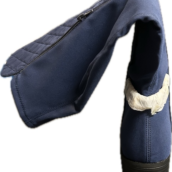 ARGO Quilted Nice Blue Faux Suede boots. Size 10 NWOT - Picture 3 of 16